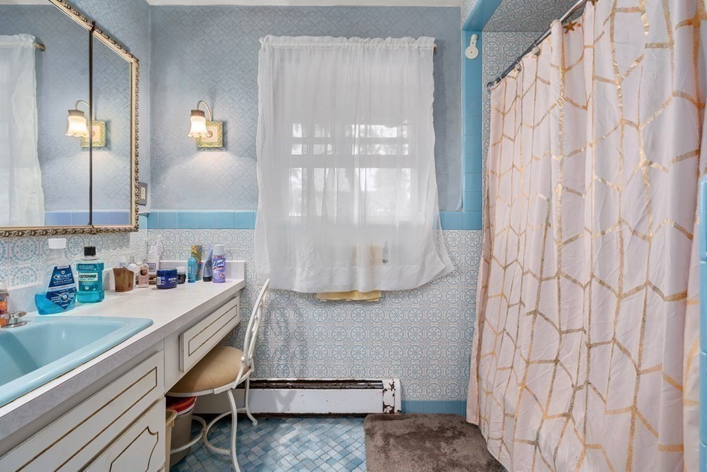 58-60 Knowles Road Watertown, MA 02472 - Photo 11 of 22 Gallery Image 11