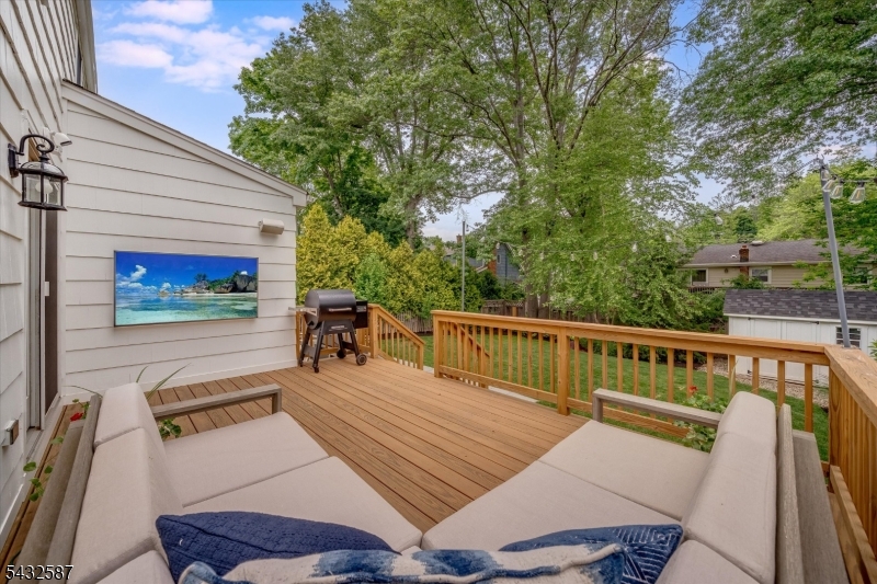 22 Essex Road Chatham, NJ 07928 - Photo 18 of 21