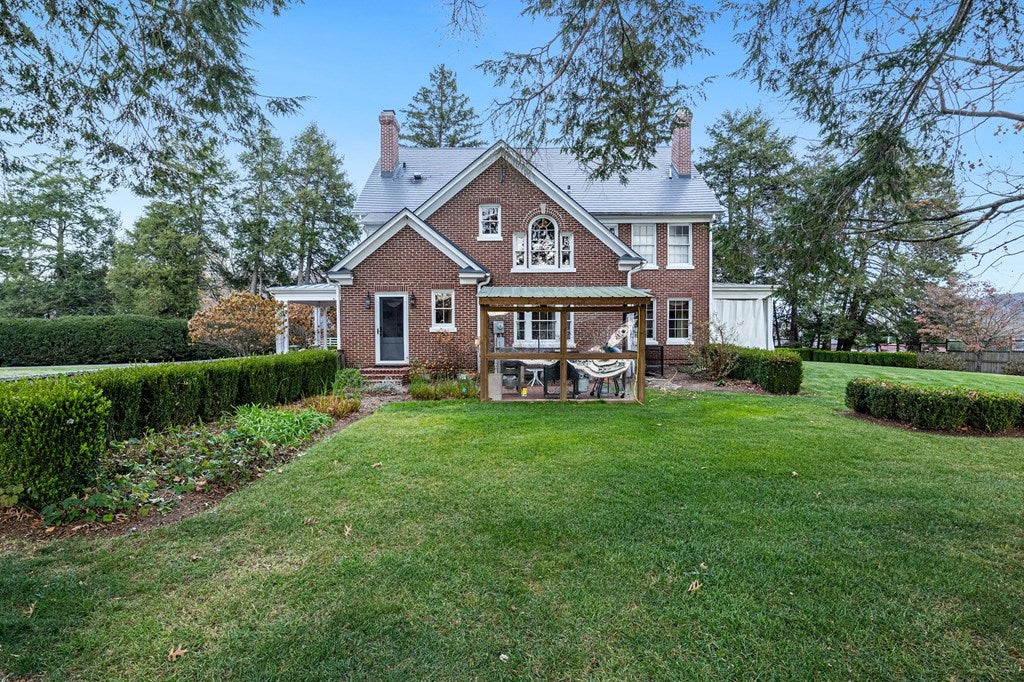1208 Old Stage Road Chilhowie, VA 24319 - Photo 3 of 6 Gallery Image 3