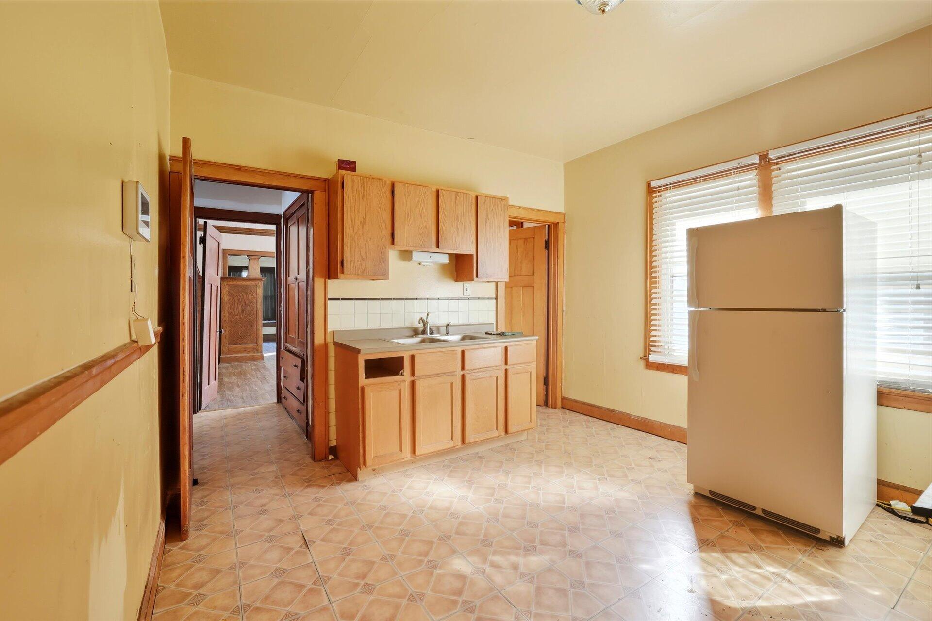 2771 North 40th Street, Unit 2773 Milwaukee, WI 53210 - Photo 7 of 20 Kitchen