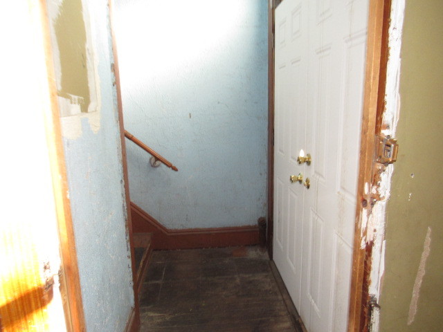 1752 West Cullerton Street Chicago, IL 60608 - Photo 11 of 31 a view of stairs