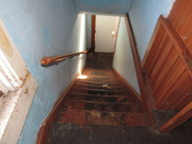 1752 West Cullerton Street Chicago, IL 60608 - Photo 12 of 31 a view of entryway