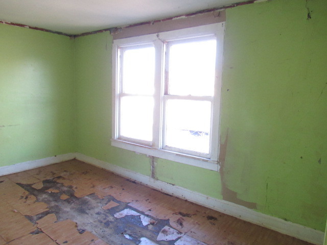 1752 West Cullerton Street Chicago, IL 60608 - Photo 23 of 31 a view of a room that has a window in it