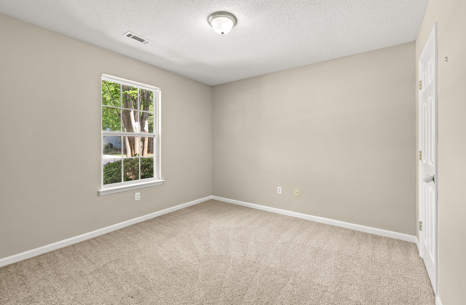 8008 Vermont Road North Charleston, SC 29418 - Photo 16 of 20 16