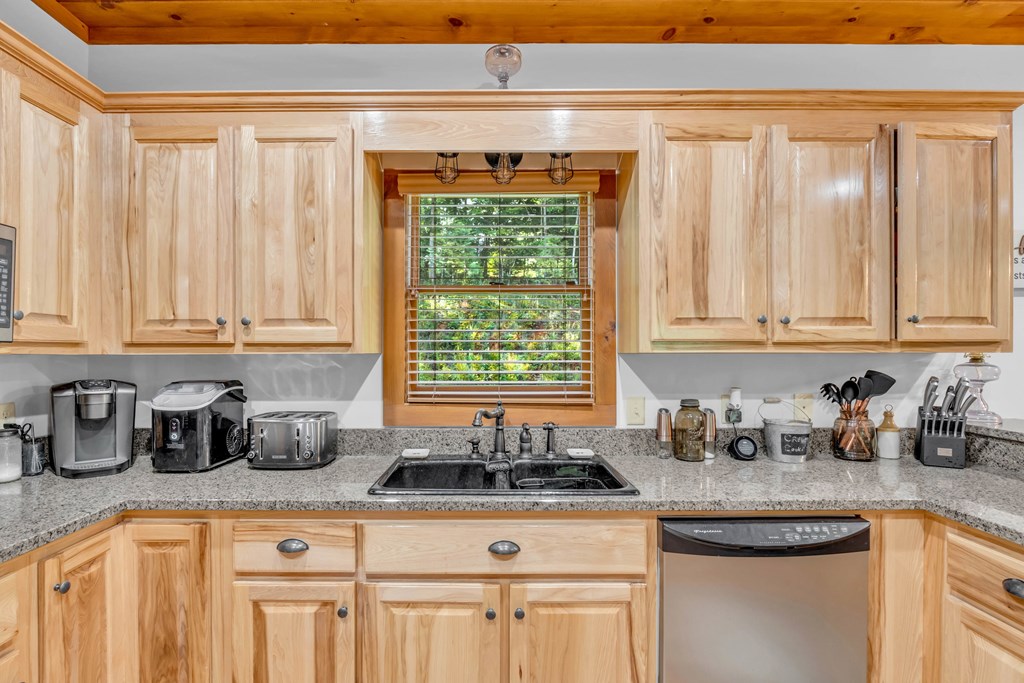 2357 Haven Heights Road Hiawassee, GA 30546 - Photo 10 of 46