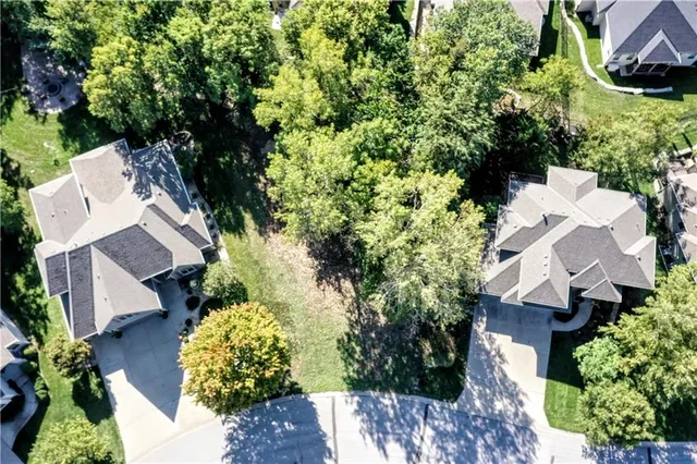 $120,000 | 951 East 121st Terrace, Olathe, KS 66061