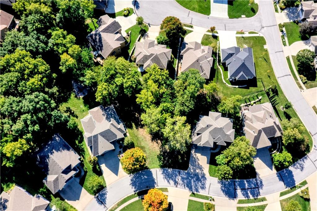 951 East 121st Terrace Olathe, KS 66061 - Photo 5 of 7