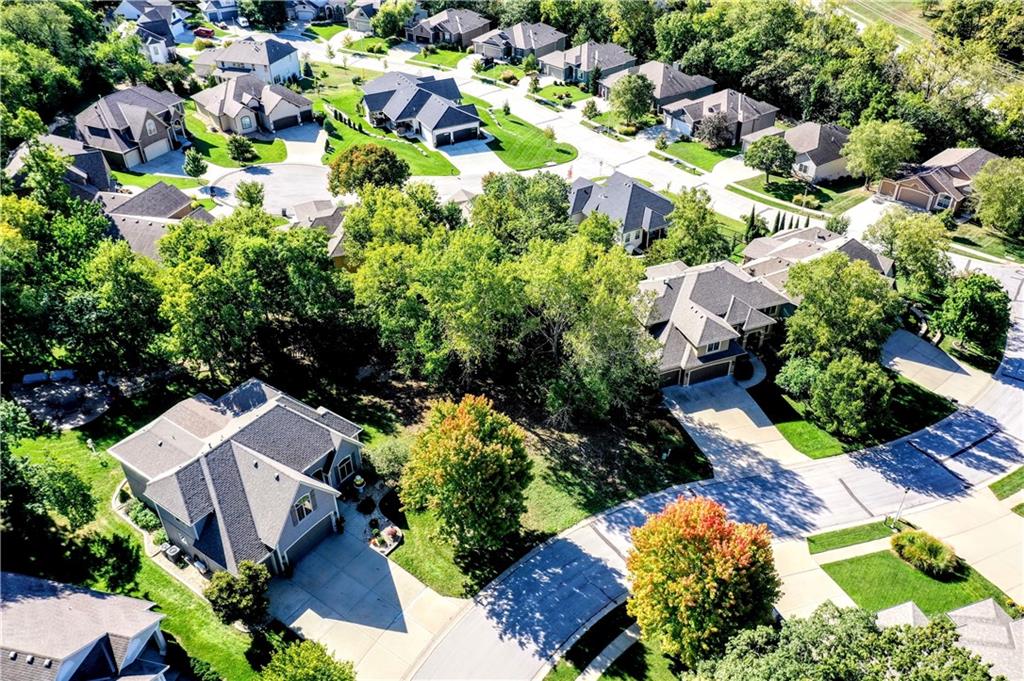951 East 121st Terrace Olathe, KS 66061 - Photo 6 of 7