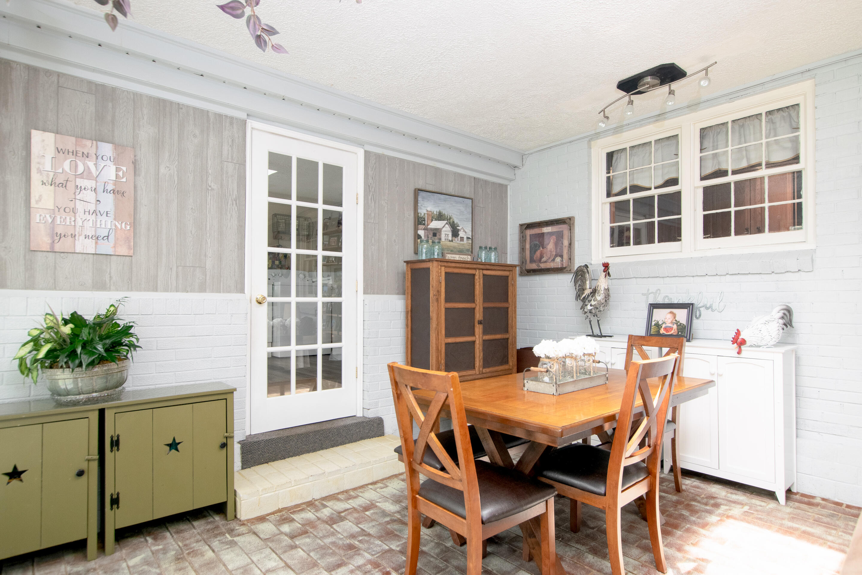 1908 Peppers Ferry Road Pulaski, VA 24301 - Photo 31 of 66 1908-Peppers-Ferry-Rd-Pulaski-Interior-2
