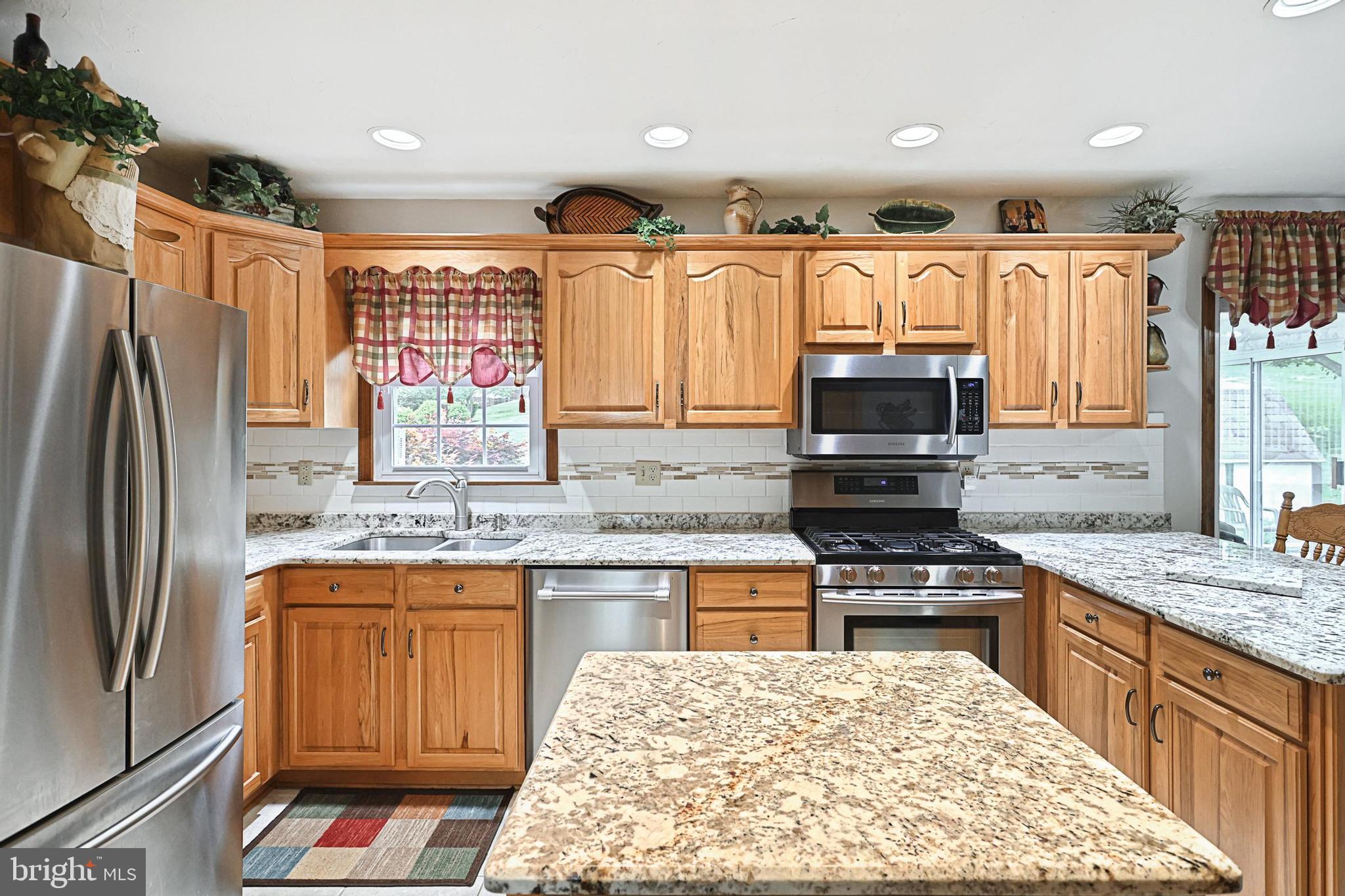 220 Bellevue Road Red Lion, PA 17356 - Photo 9 of 34 Gallery Image 9