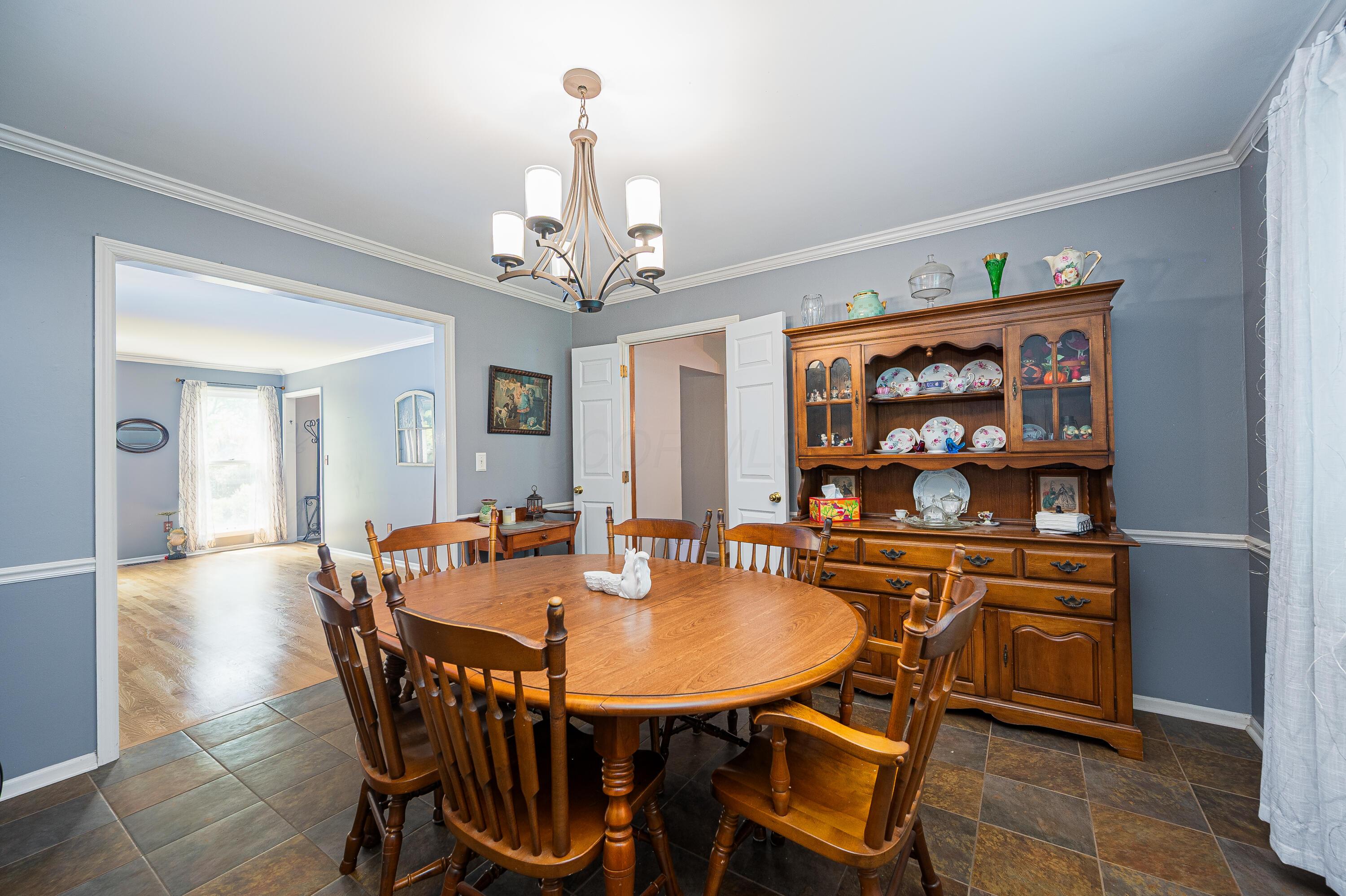 5066 Longrifle Road Westerville, OH 43081 - Photo 26 of 60 Dining Room