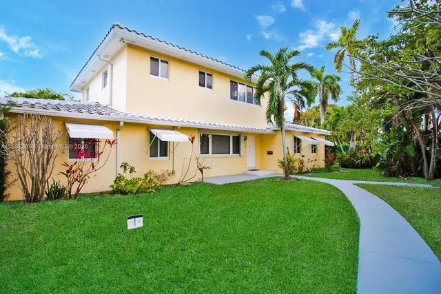 $1,159,000 | 809 South 17th Avenue, Hollywood, FL 33020