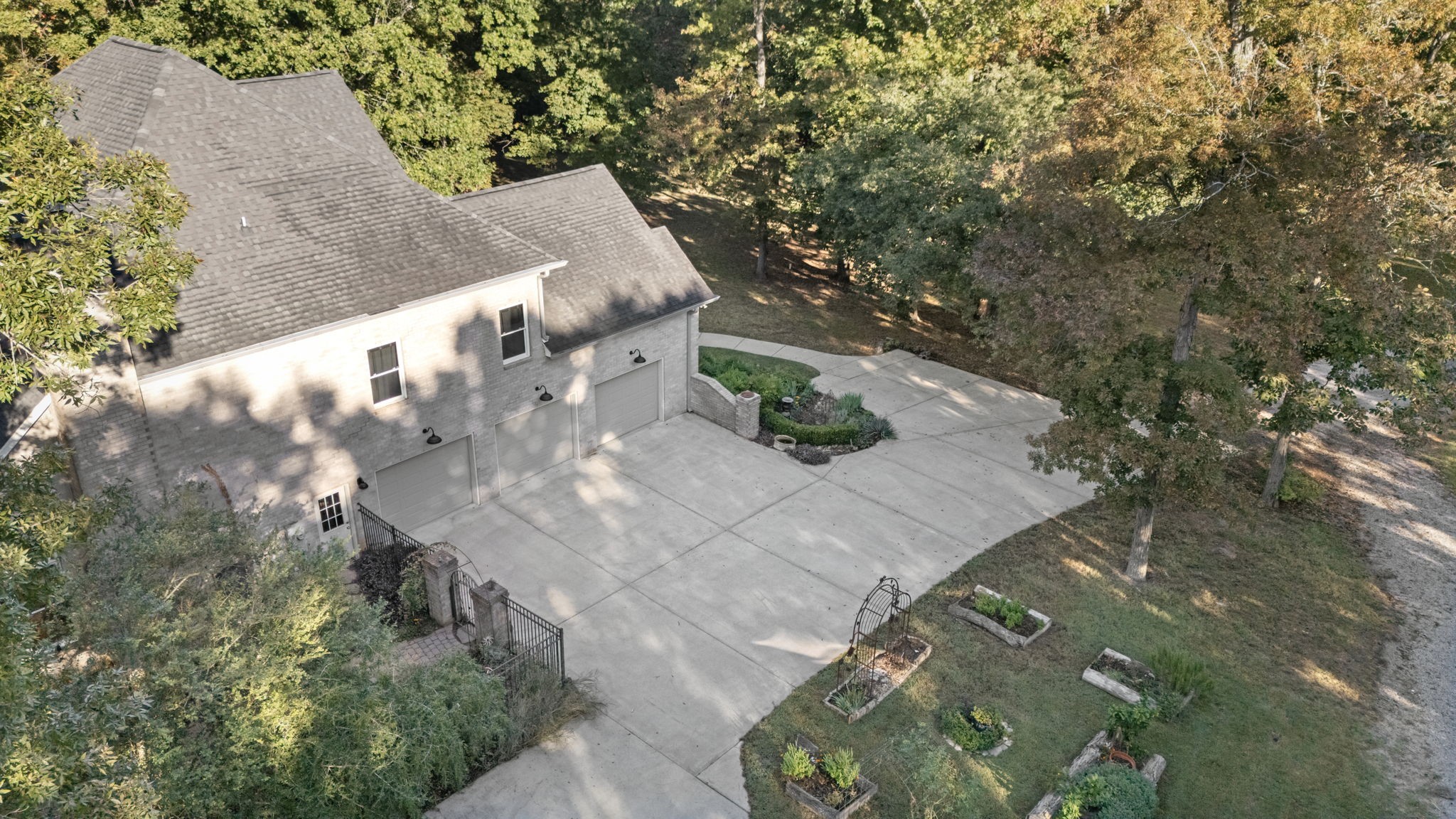 2399 Thompson Road Murfreesboro, TN 37128 - Photo 13 of 69 Gallery Image 13