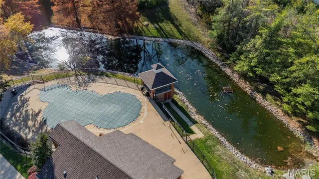 $149,000 | 1951 Greenpoint Drive, Unit 204, St. Louis, MO 63122