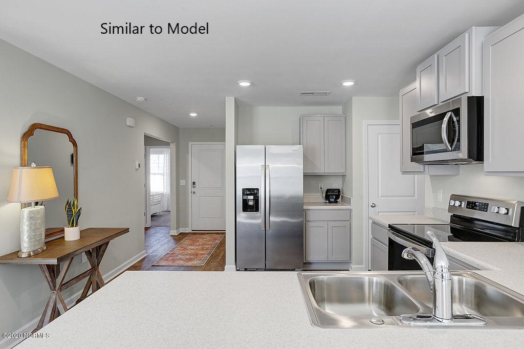 116 Sir Clyde Road, Unit LOT 6 Wilmington, NC 28411 - Photo 5 of 46 Bright open kitchen