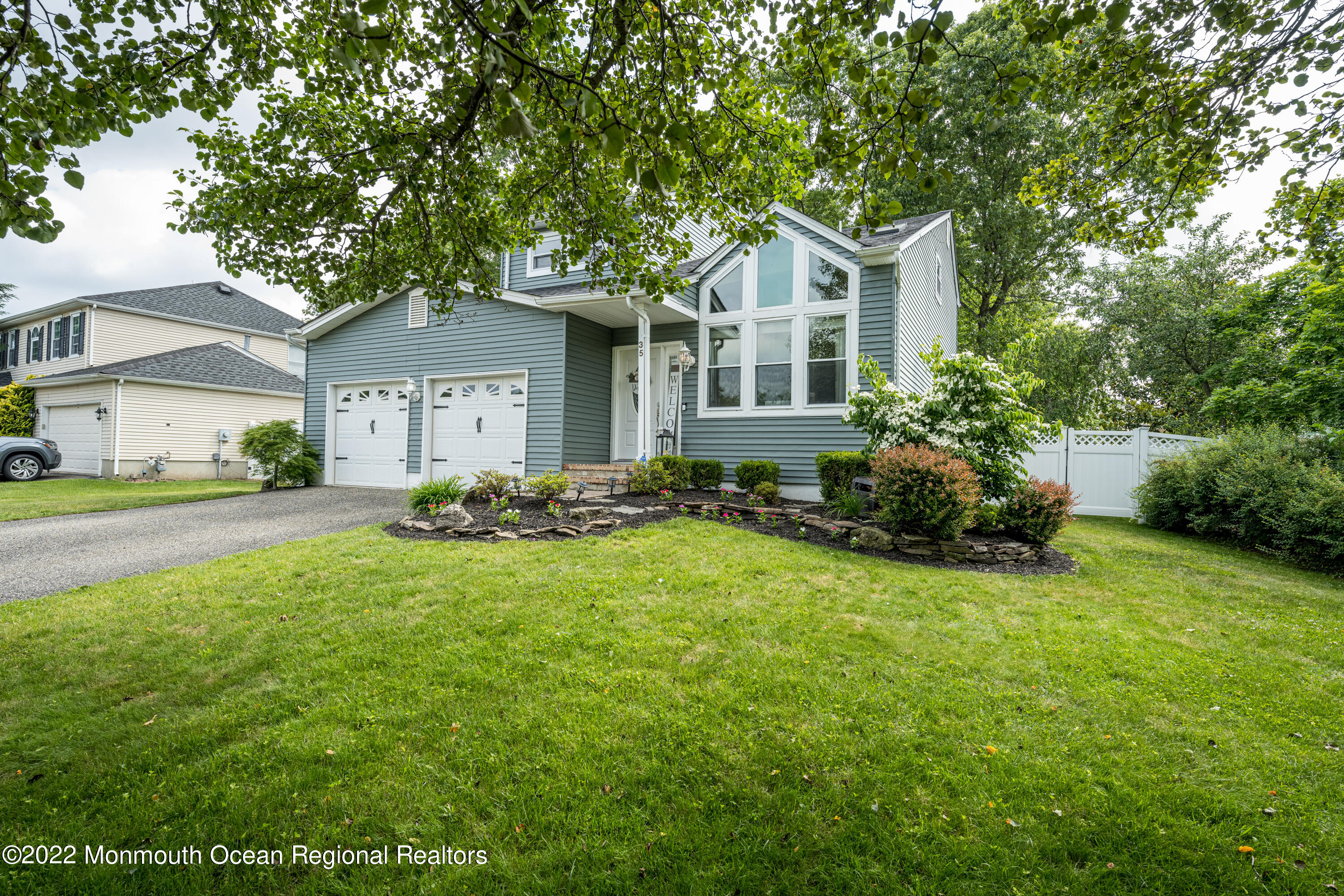 35 Metedeconk Road Howell, NJ 07731 - Photo 4 of 30 35 Metedeconk Rd (4 of 31)