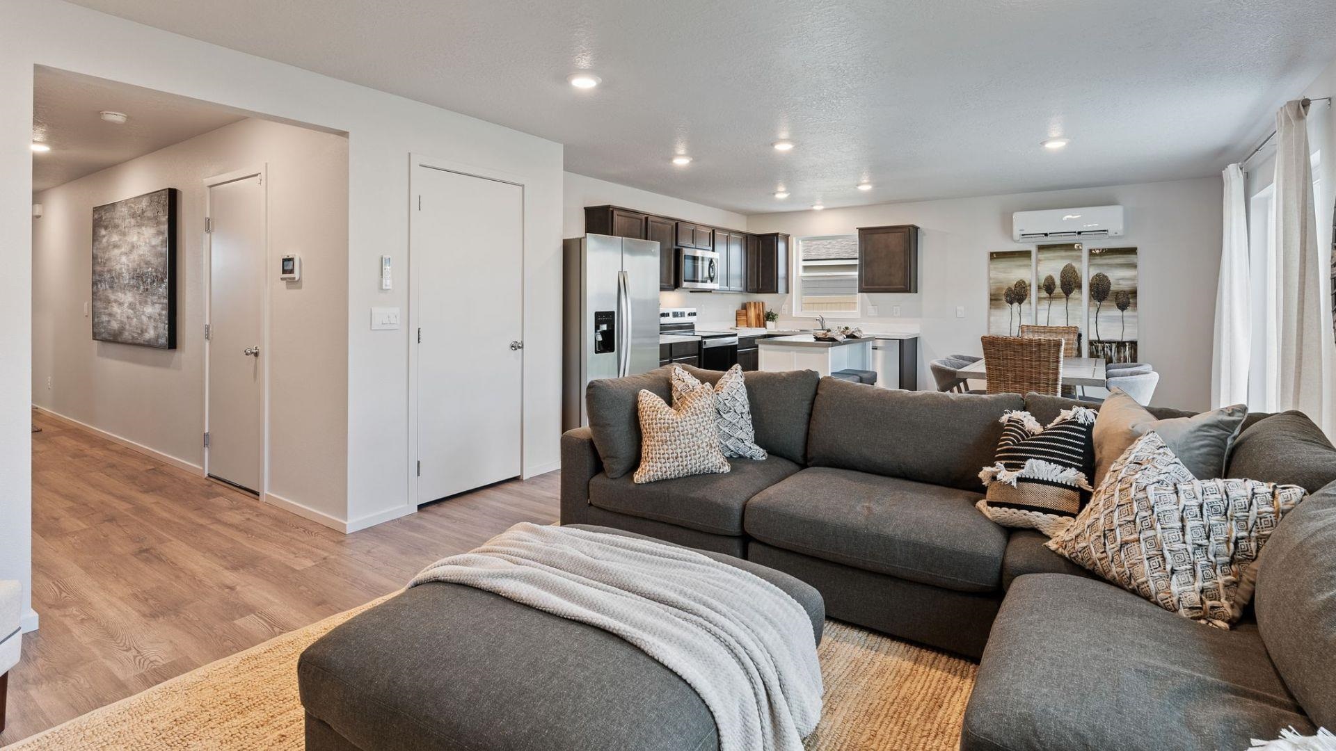 3679 South Blake Lane Spokane, WA 99206 - Photo 5 of 19