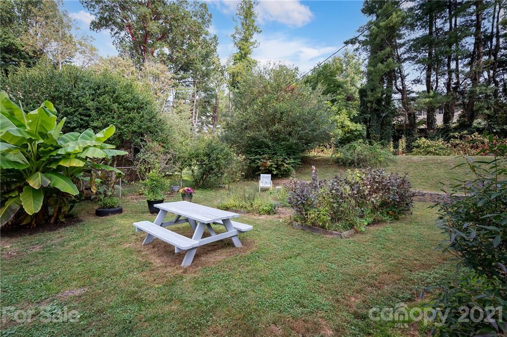 38 Reese Road Asheville, NC 28805 - Photo 28 of 33 Gallery Image 28