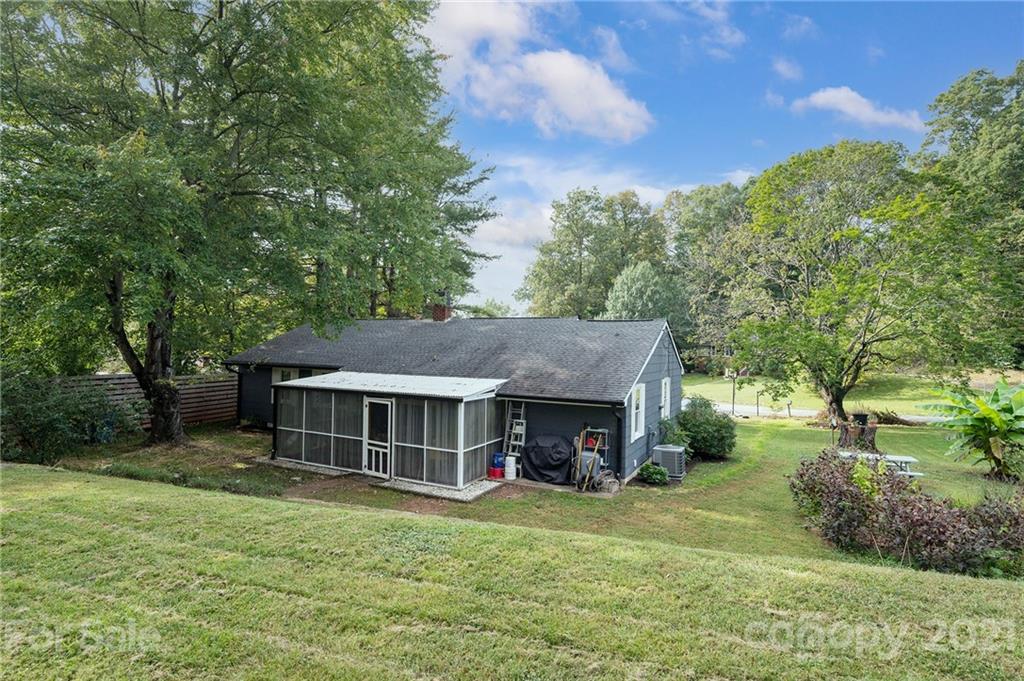 38 Reese Road Asheville, NC 28805 - Photo 30 of 33 Gallery Image 30