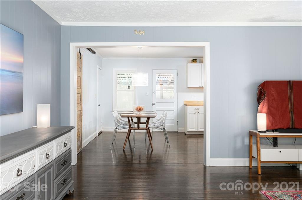 38 Reese Road Asheville, NC 28805 - Photo 9 of 33 Gallery Image 9