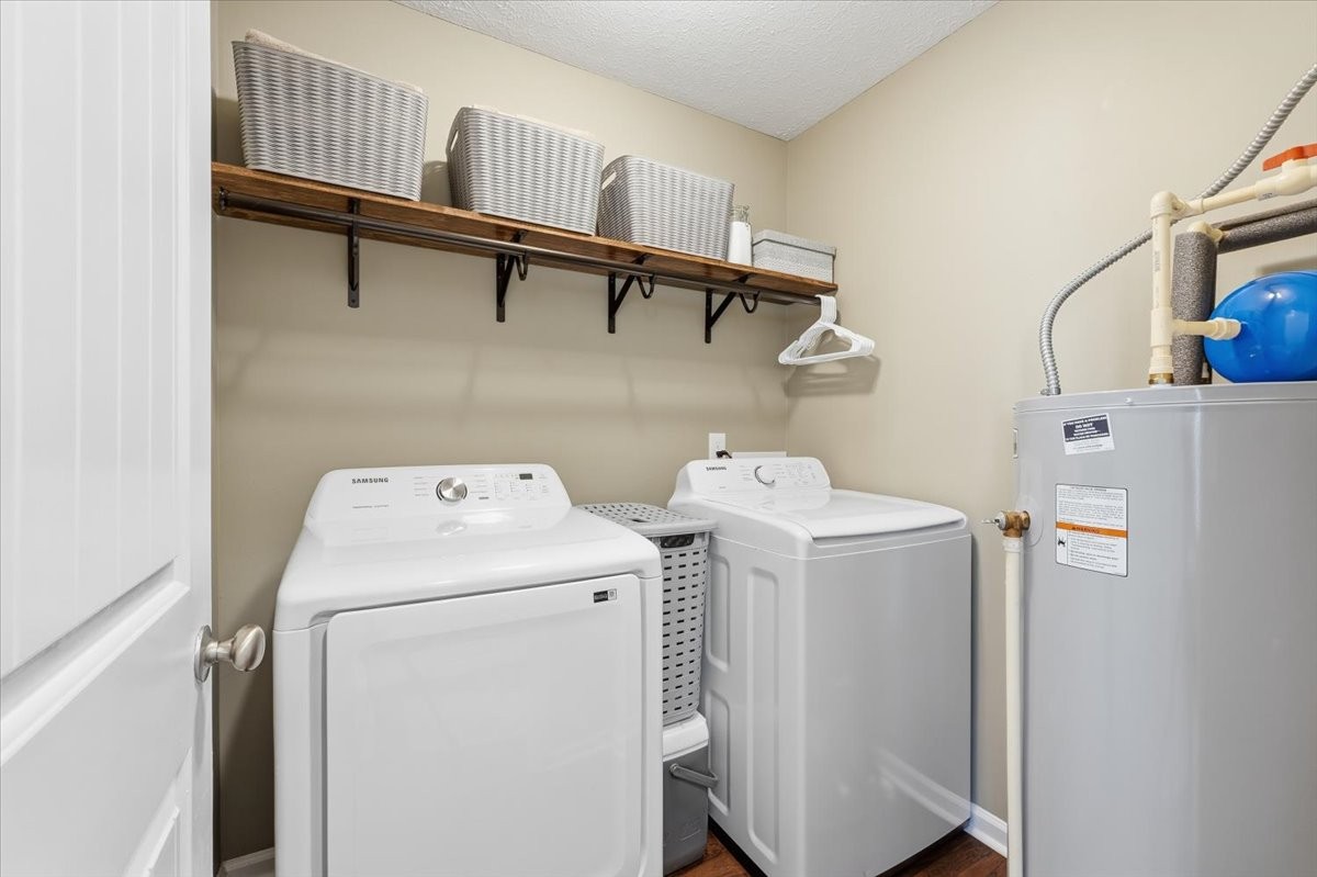 186 L Mitchell Road Flintville, TN 37335 - Photo 27 of 40 a utility room with dryer and washer