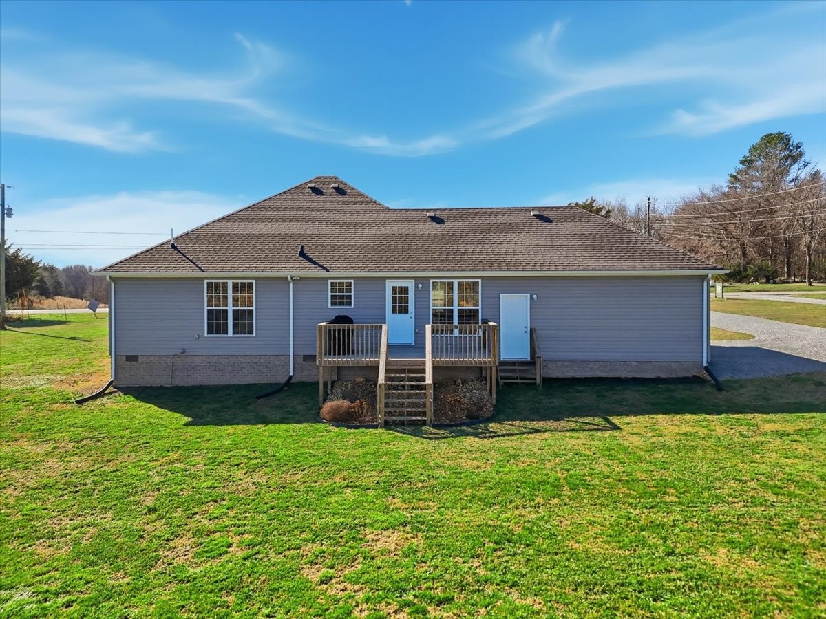 186 L Mitchell Road Flintville, TN 37335 - Photo 32 of 40 a front view of a house with a garden