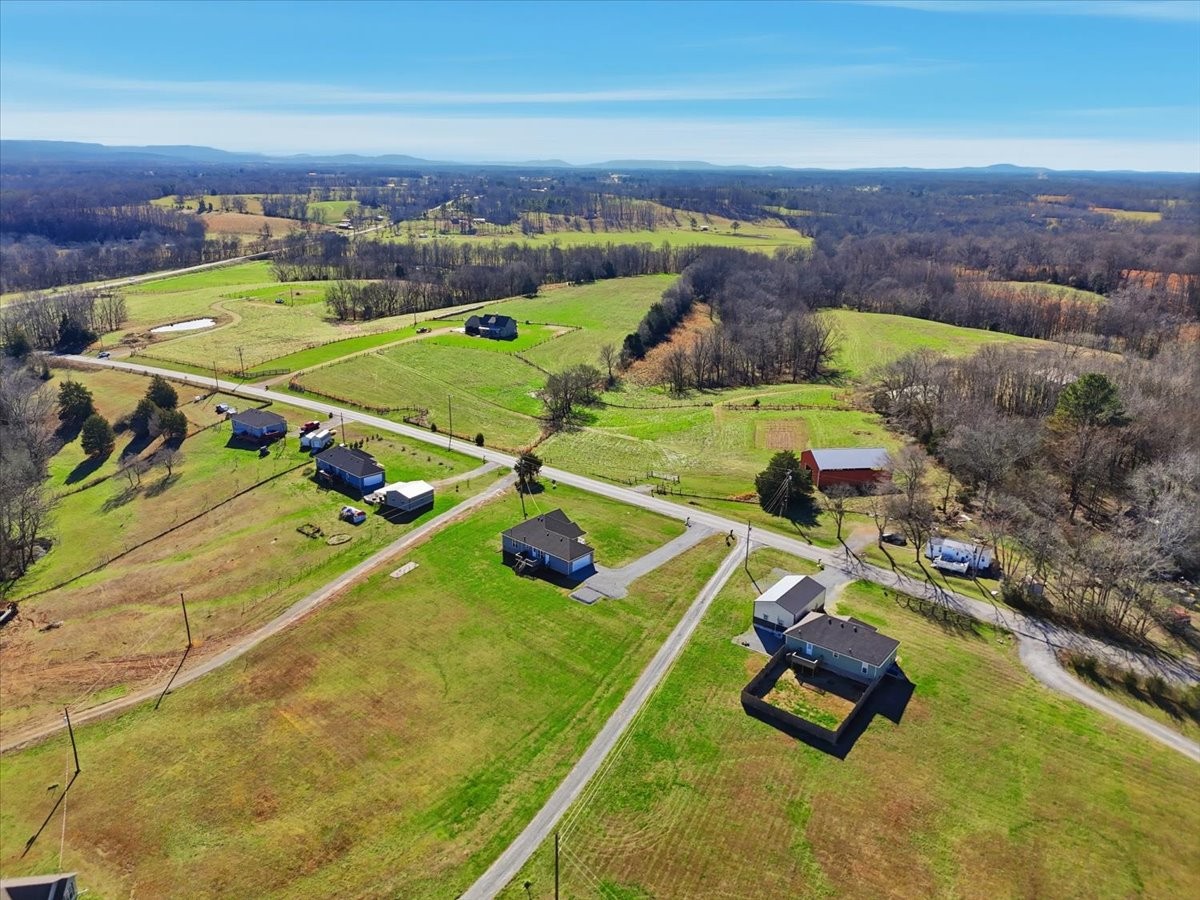 186 L Mitchell Road Flintville, TN 37335 - Photo 37 of 40 an aerial view of a pool yard an outdoor seating
