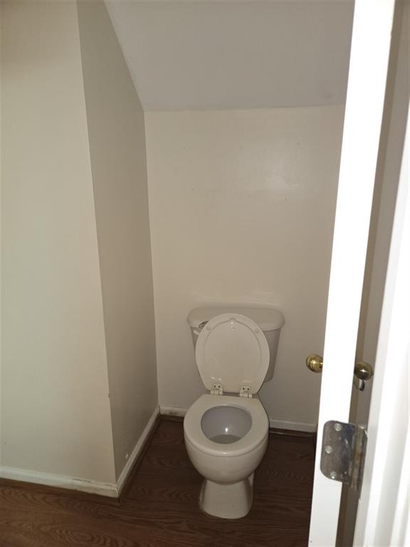 1558 Silver Ridge Drive Southwest Austell, GA 30106 - Photo 9 of 24 a bathroom with a toilet