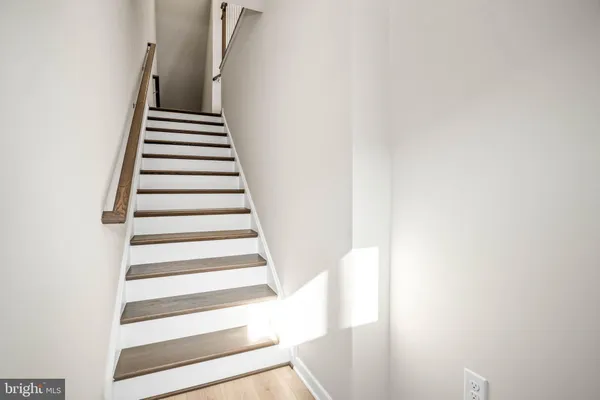$5,000 | 6232 Folly Lane, Alexandria, VA 22315