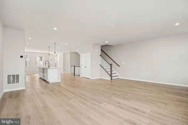 $5,000 | 6232 Folly Lane, Alexandria, VA 22315