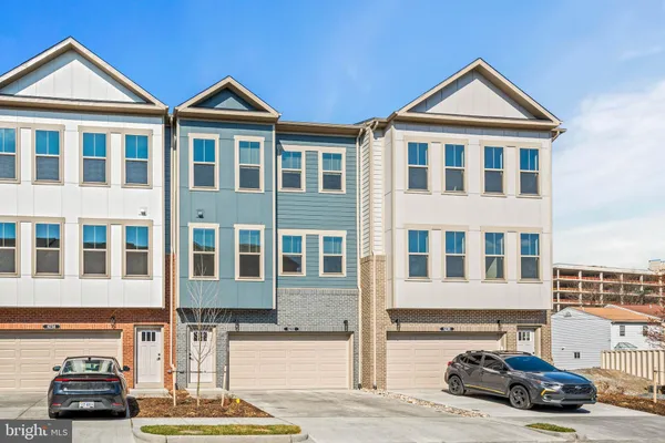 $5,000 | 6232 Folly Lane, Alexandria, VA 22315