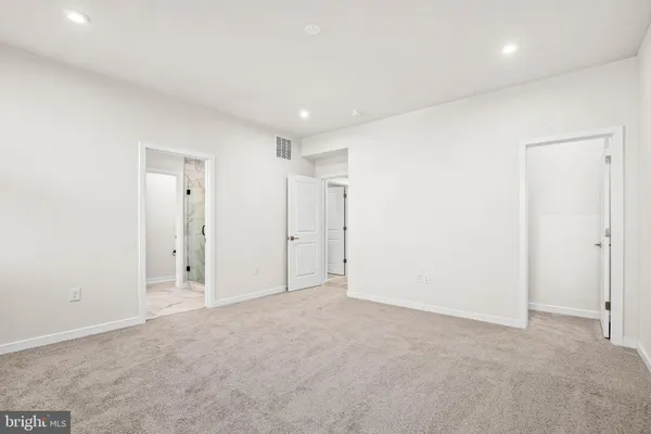 $5,000 | 6232 Folly Lane, Alexandria, VA 22315