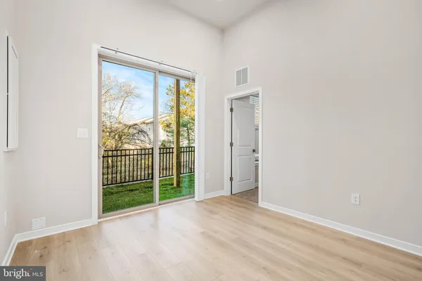 $5,000 | 6232 Folly Lane, Alexandria, VA 22315
