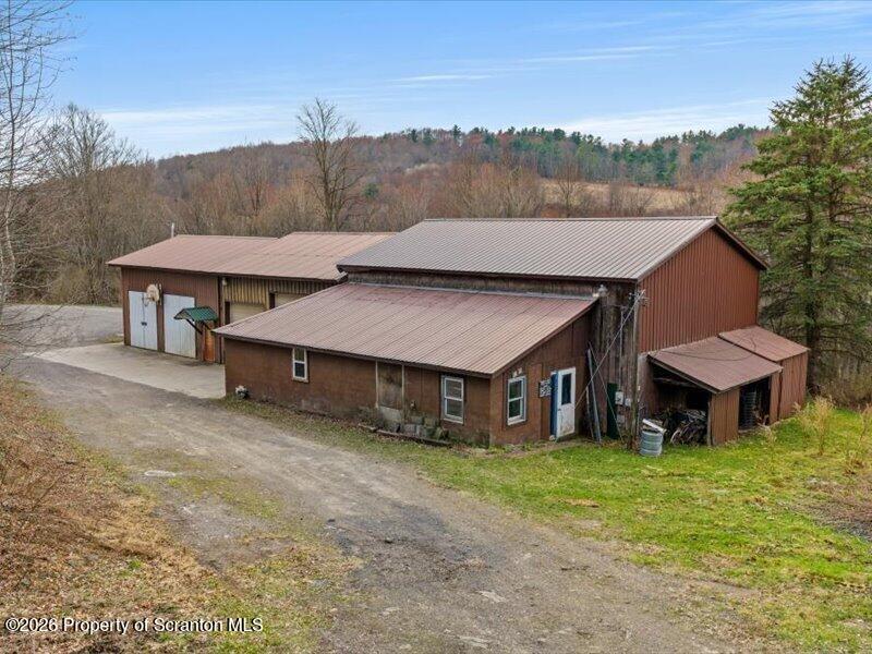 9892 Forest Lake Road Montrose, PA 18801 - Photo 2 of 35 Garage