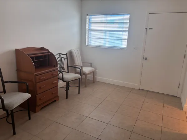 $1,350 | 2213 Northeast 1st Court, Unit 103, Boynton Beach, FL 33435