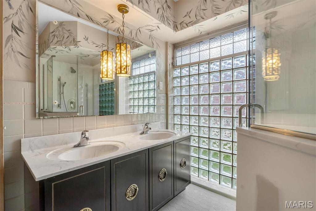 5935 Highfield Road St. Louis, MO 63109 - Photo 13 of 36