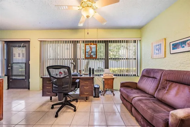 $214,999 | 2020 Lakeview Drive, Unit 102, Clearwater, FL 33763