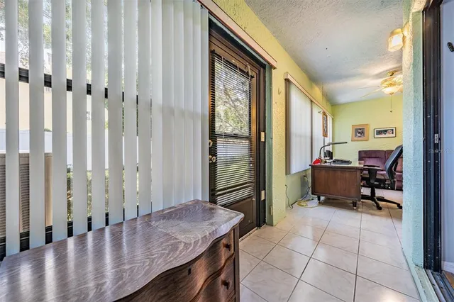 $214,999 | 2020 Lakeview Drive, Unit 102, Clearwater, FL 33763