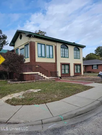 $2,500 | 133 Hopkins Boulevard, Unit A, Biloxi, MS 39530