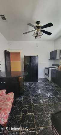 $2,500 | 133 Hopkins Boulevard, Unit A, Biloxi, MS 39530