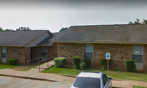 $616 | 1302 Jacksonville Drive, Jacksonville, TX 75766