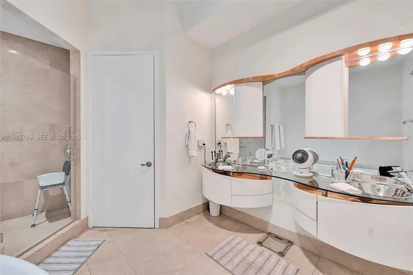 $6,900 | 18101 Collins Avenue, Unit 5108, Sunny Isles Beach, FL 33160
