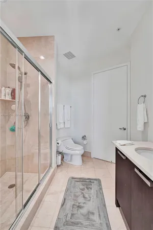 $6,900 | 18101 Collins Avenue, Unit 5108, Sunny Isles Beach, FL 33160