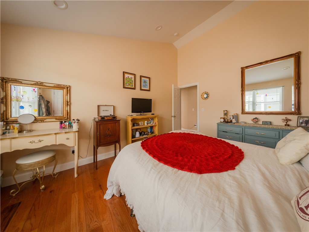 74 Pitman Street Providence, RI 02906 - Photo 14 of 18