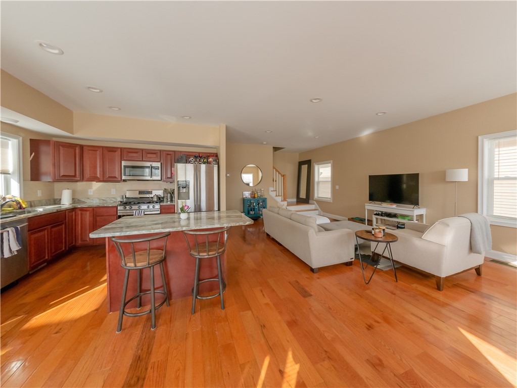 74 Pitman Street Providence, RI 02906 - Photo 3 of 18