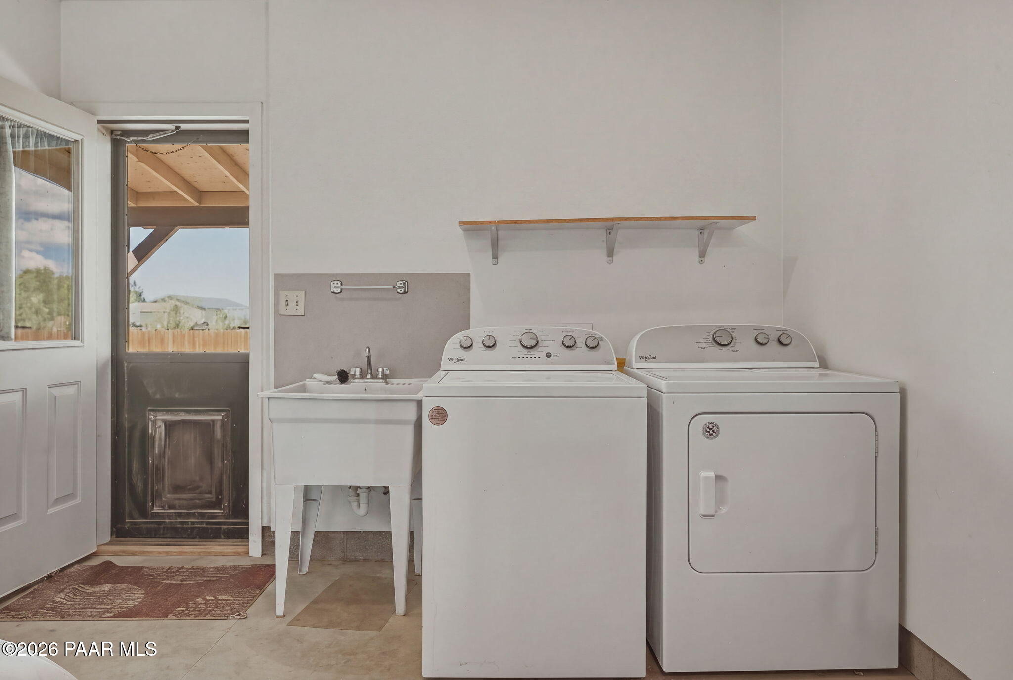 1050 Ranch House Road Paulden, AZ 86334 - Photo 21 of 42 Laundry Room