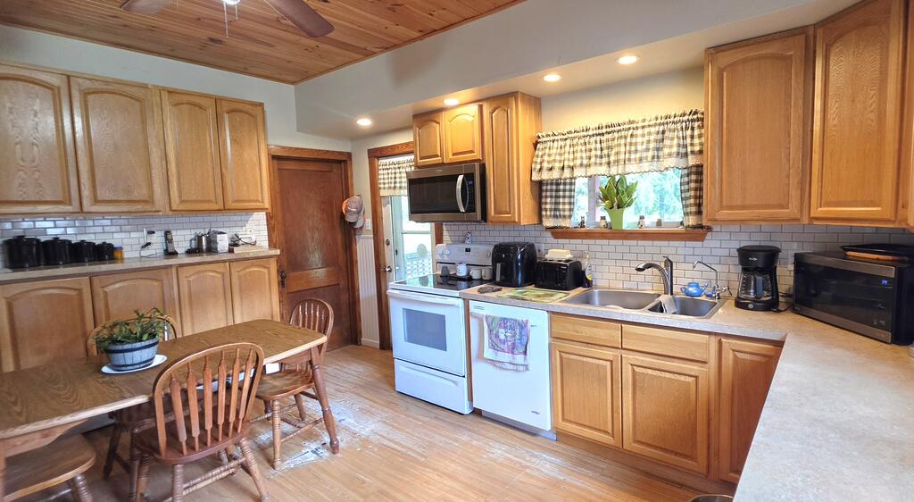 228 Rod And Gun Club Road Davidsville, PA 15928 - Photo 29 of 41 Gallery Image 29