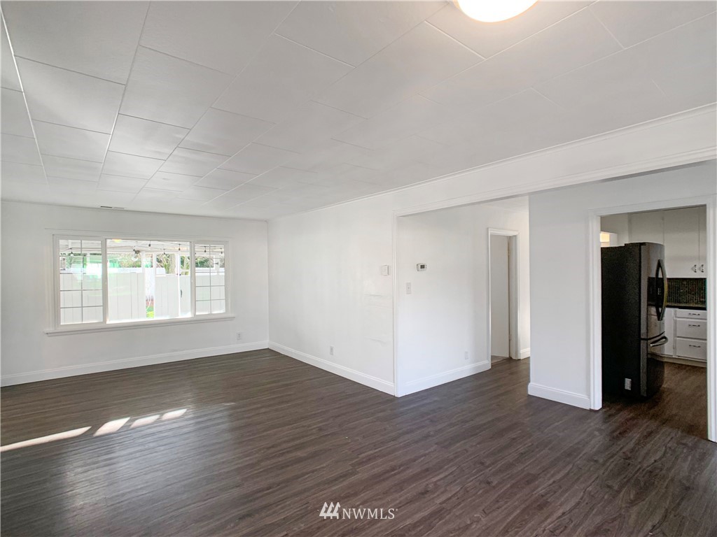 2843 Maple Street Longview, WA 98632 - Photo 4 of 33 Gallery Image 4