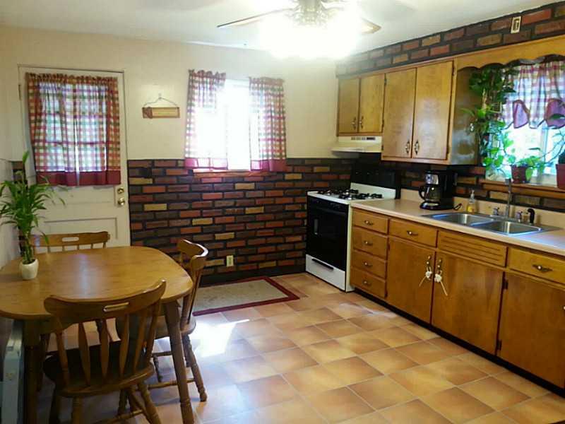 209 Furnace Run Road Freeport, PA 16229 - Photo 7 of 24 Kitchen.