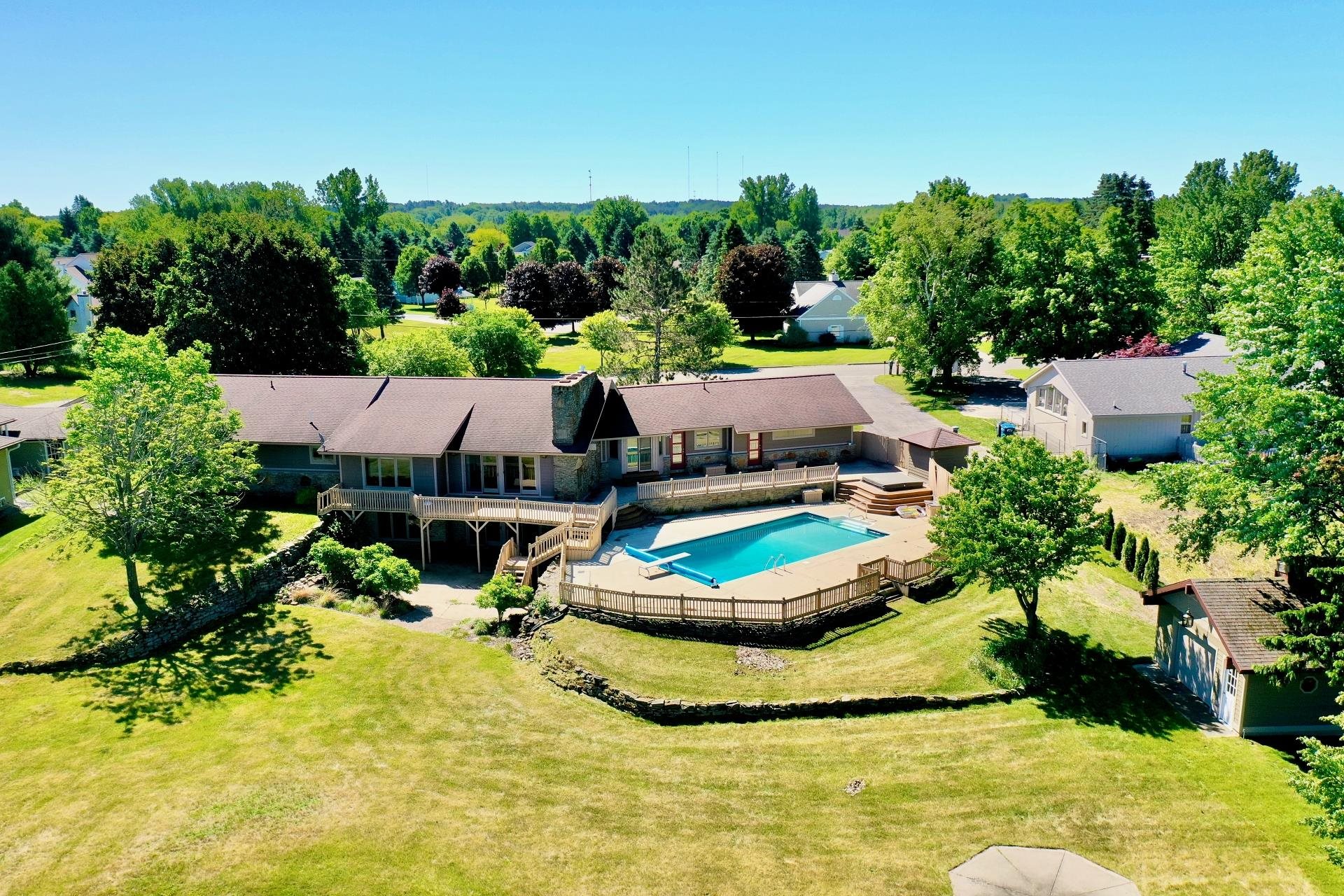 325 Petrie Road Cadillac, MI 49601 - Photo 68 of 79 1901348-68.JPG